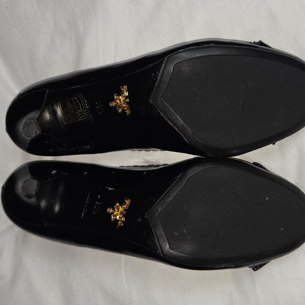 PRADA Black Patent Leather Kitten Heels with Bow 38 1/2 - Picture 5 of 12